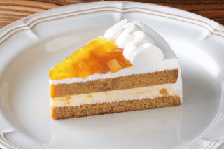【期間限定】
りんごのショートケーキ
【Limited Time Only】
Apple Sponge Cake

