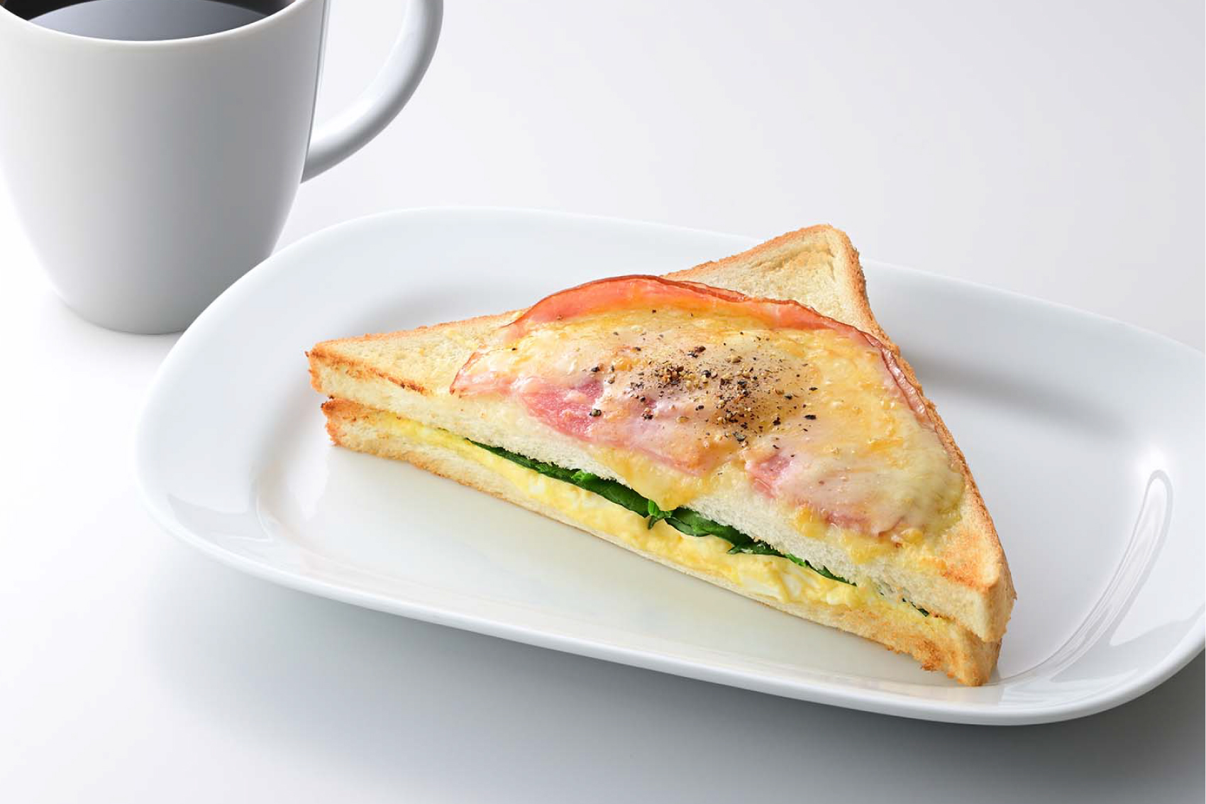 とろけるチーズのハム＆たまごサンド