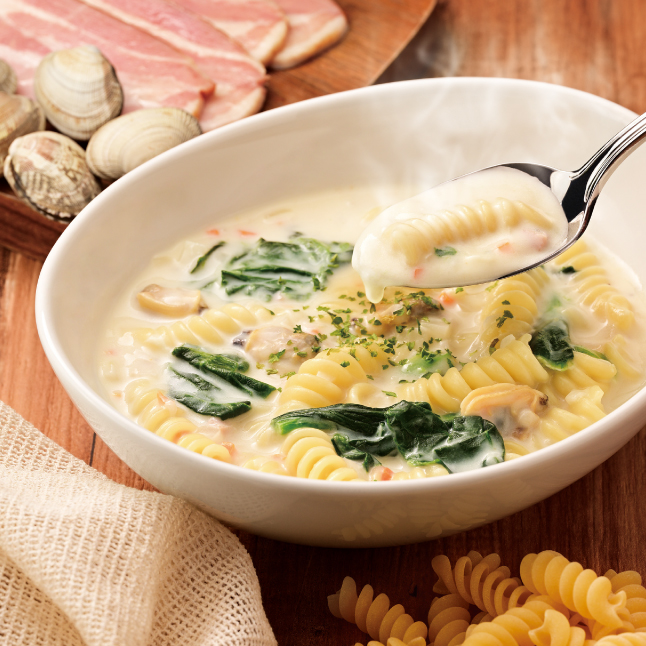 アサリとほうれん草のクラムチャウダー仕立て